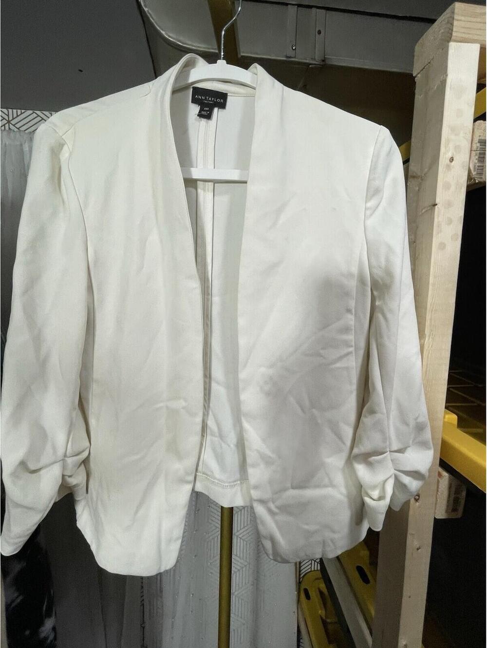 Ann Taylor Women's White Open Blazer Women’s XXS Scrunch 3/4 Sleeve
